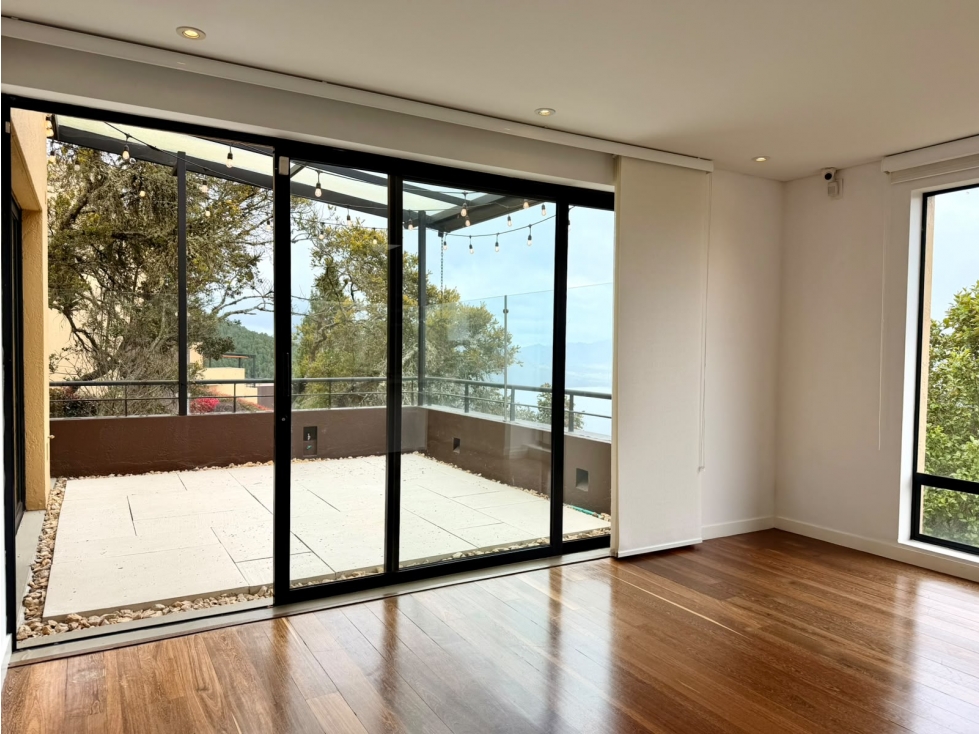 Casa en Arriendo y venta en La Calera Conjunto Arboreto