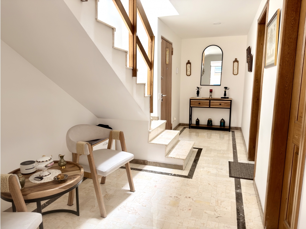 Amplio apartamento en venta en Chico Navarra