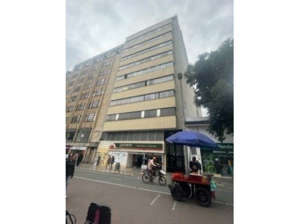 Se arrienda oficina primer piso centro Bogota