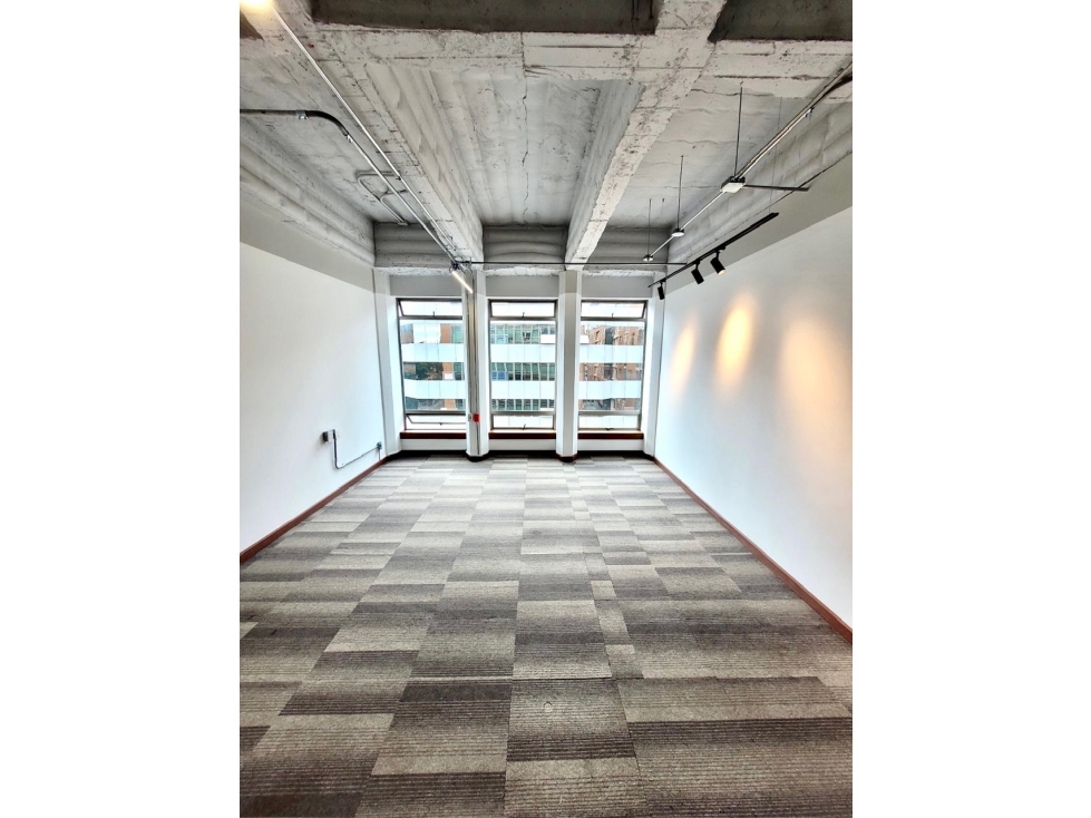 Oficina en Arriendo en Chico — foto 4