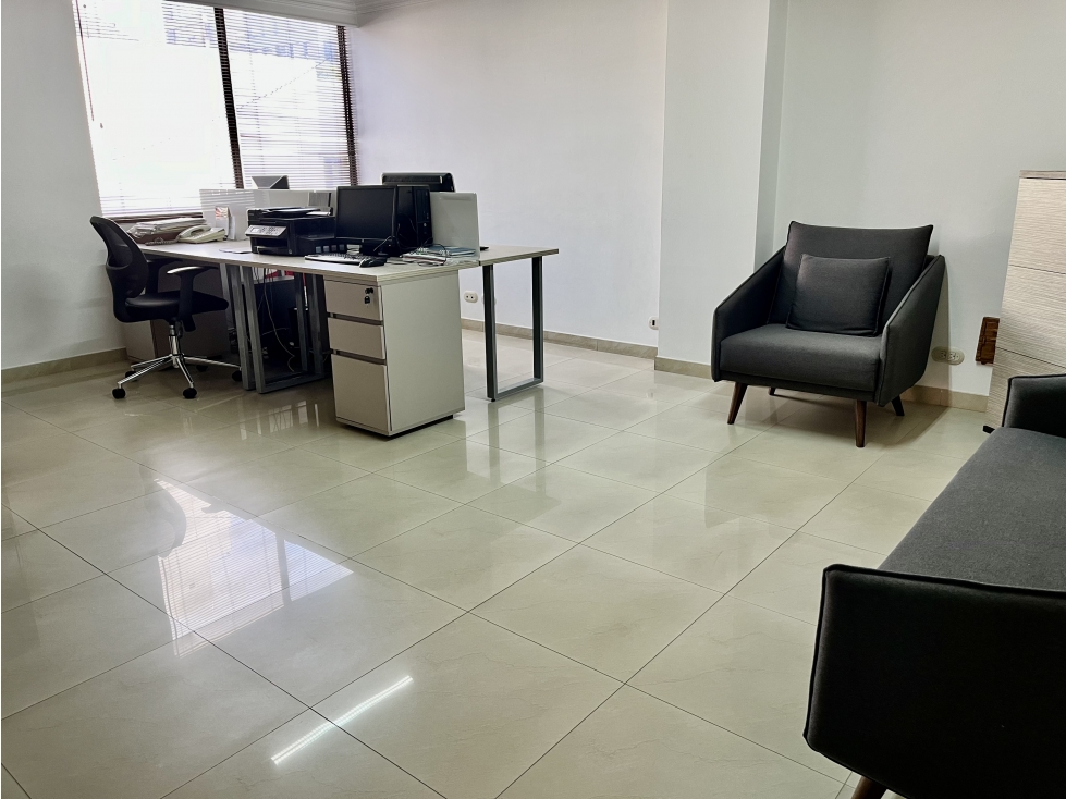 Oficina en Arriendo en Chico — foto 6