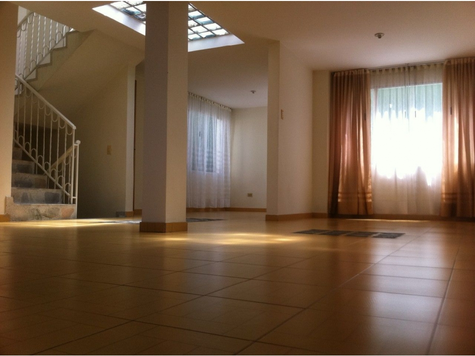 VENTA CASA EN LOS ALCAZARES