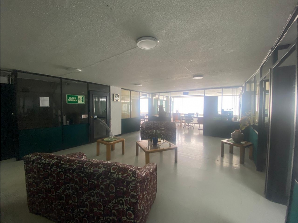 Arriendo oficina Cuarto Piso en el centro de Bogota 380 Mts2