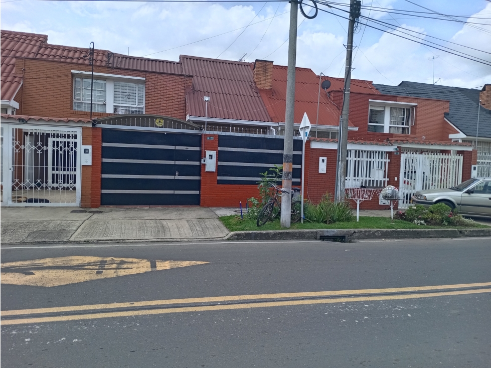 Venta casa barrio La Floresta Bogotá — foto 2