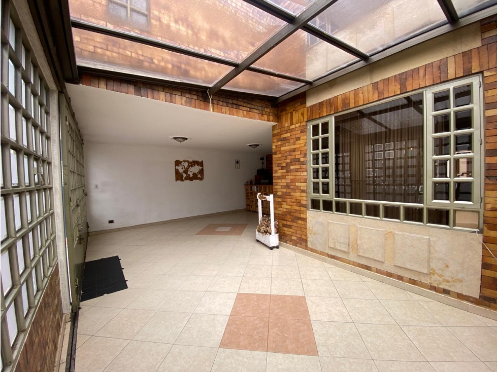 Casa Ciudad montes,250 metros cocina, 5 habitaciones, 3 baños, garaje — foto 2