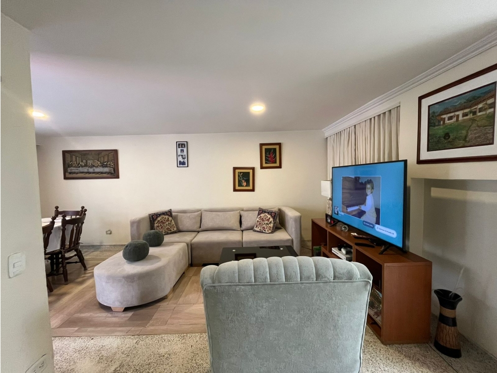 VENDO CASA EN ALAMOS NORTE