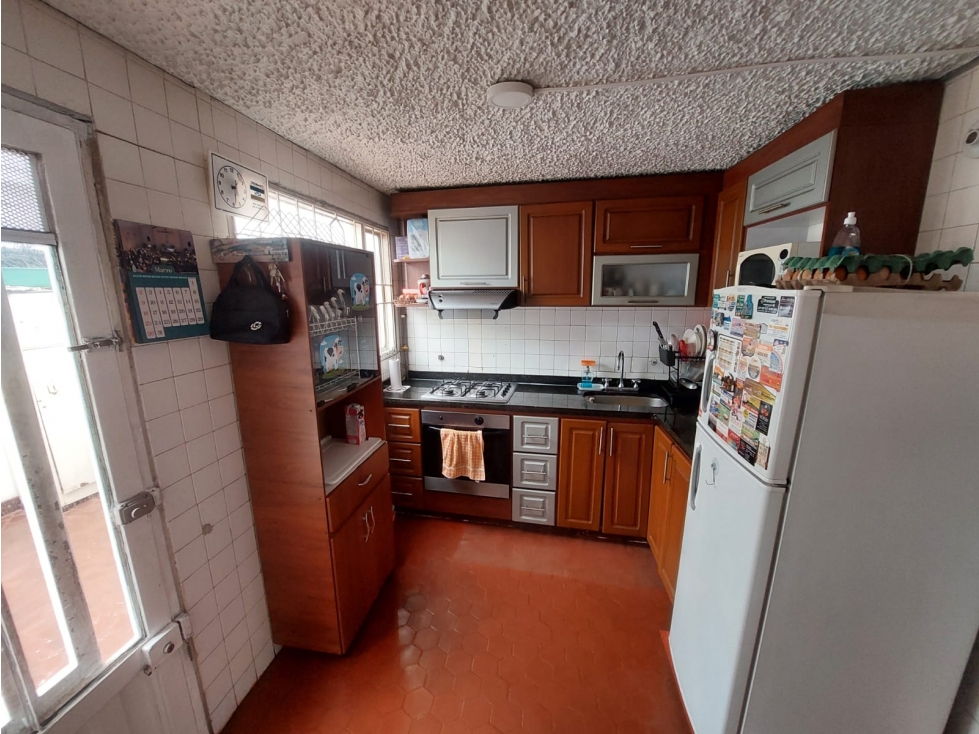 Casa de 114 Mts2 con aparta estudio en Prado Veraniego — foto 4