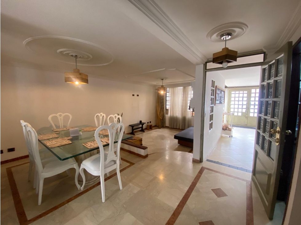 Casa Ciudad montes,250 metros cocina, 5 habitaciones, 3 baños, garaje — foto 6