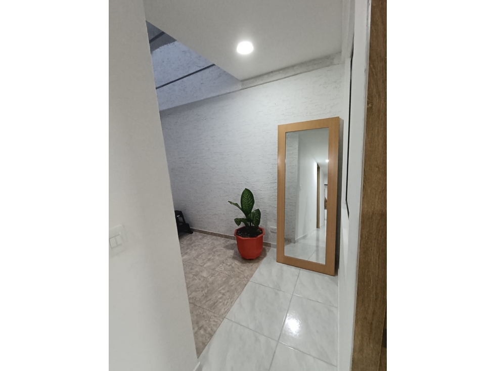 se vende casa bifamiliar barrio Manantiales — foto 3