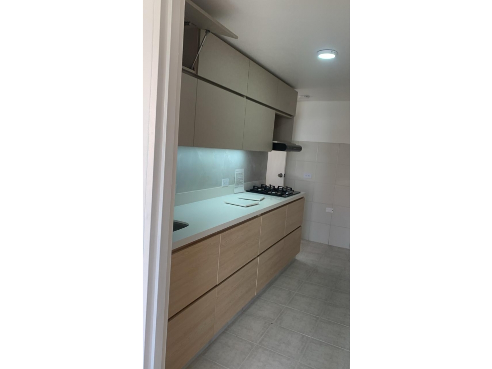 Arriendo apartamento Poblado Medellin — foto 3