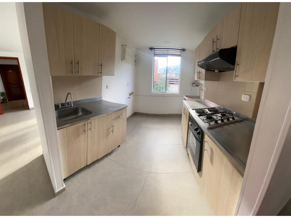 Venta Apartamento los colores - Medellín — foto 3