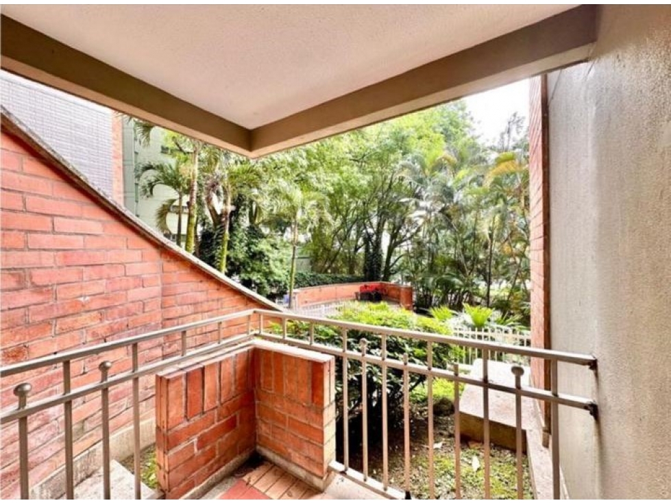 Venta Apartamento Aguacatala Poblado Medellin - 2