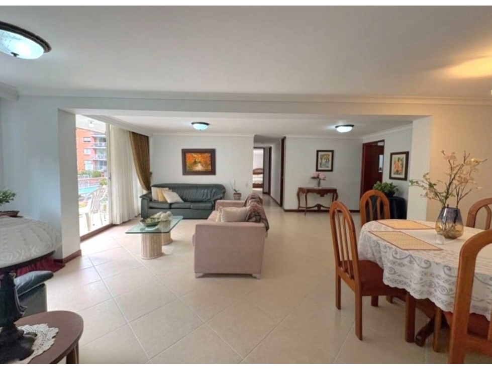 Apartamento en Venta en El Poblado, Castropol