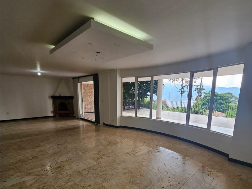 Vendo Casa en el Poblado, La Calera