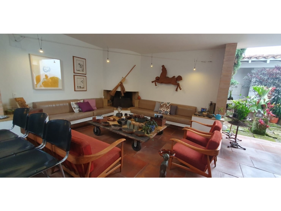 Casa Campestre en venta en Envigado, Loma de las Brujas — foto 2