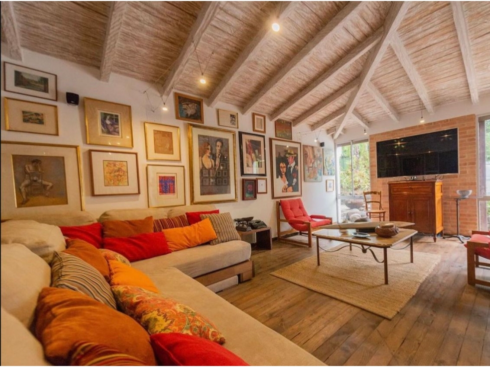 Casa Campestre en venta en Envigado, Loma de las Brujas