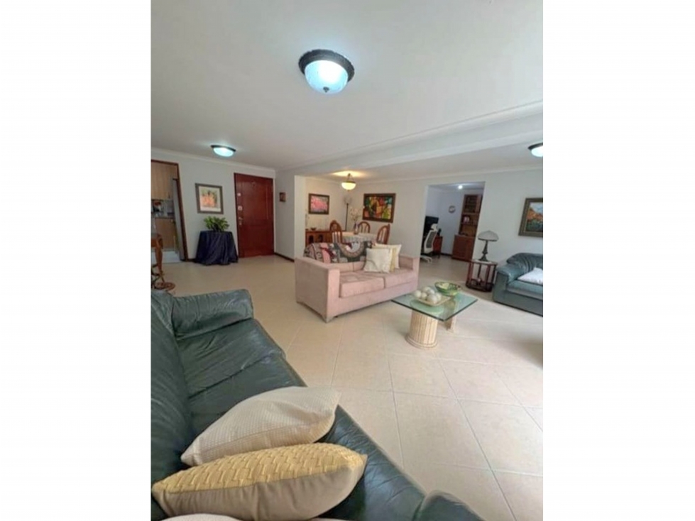 Apartamento en Venta en El Poblado, Castropol — foto 2