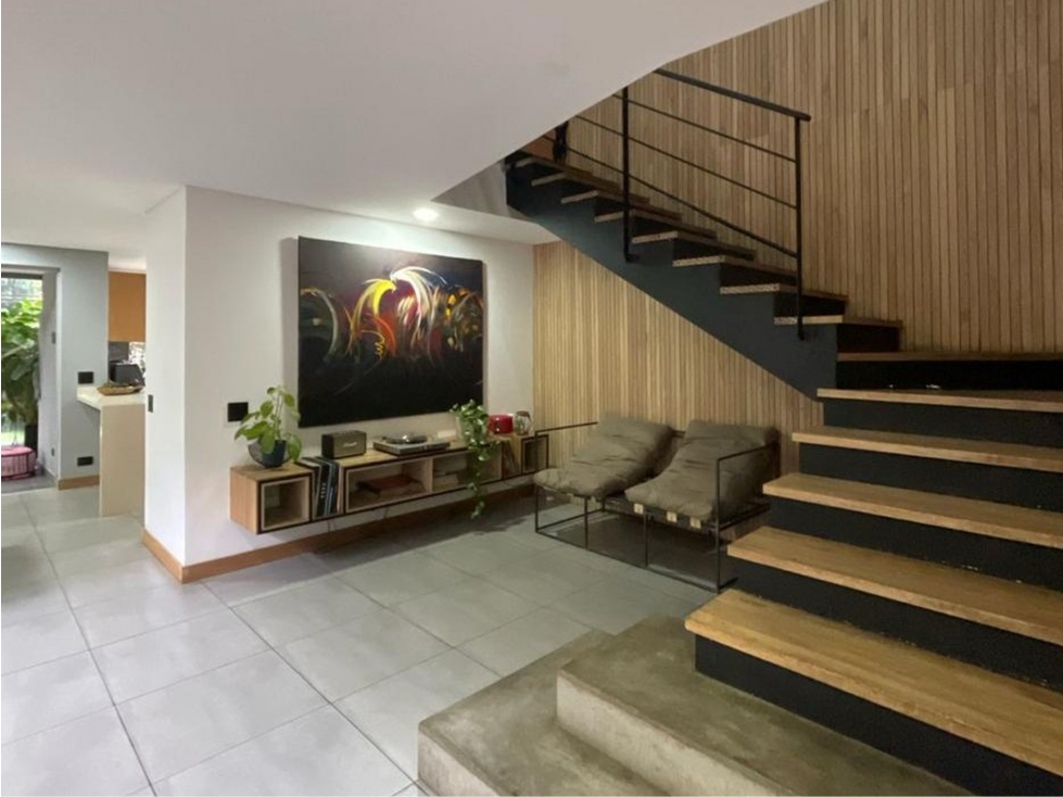 Casa en venta en Envigado, parte baja de la Loma del Escobero — foto 5