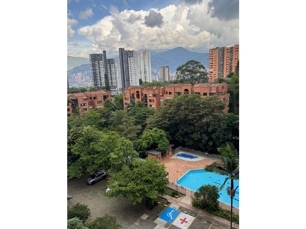 VENDO APTO SURAMERICA-UNIDAD CON ZONAS VERDES, JARDINES, SECTOR PLANO
