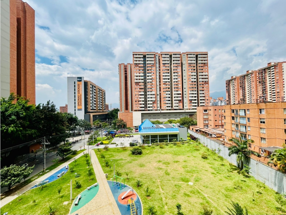 VENTA DE APARTAMENTO MODERNO EN LOS COLORES MEDELLÍN