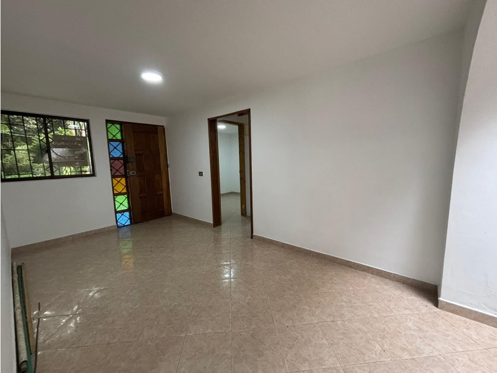CASA EN VENTA PRIMER PISO EN SABANETA — foto 3