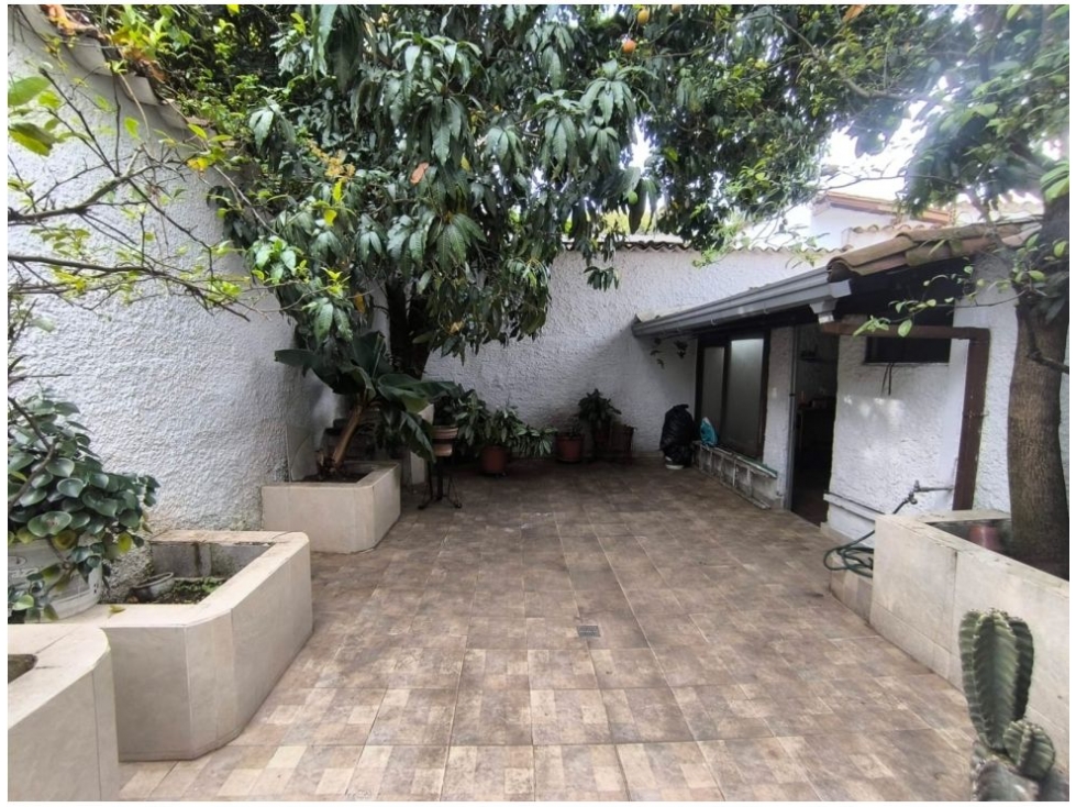 VENDO CASA LOTE EN BELÉN MALIBÚ | 205.41 m² CON EXCELENTE POTENCIAL — foto 4