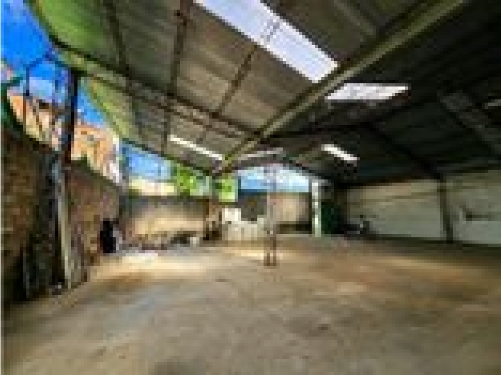 VENDO BODEGA INDUSTRIAL Y COMERCIAL EN CALDAS (LA CORRALA) | 760 m² - 1