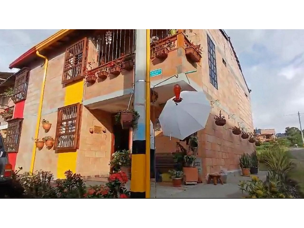 VENTA CASA UNIFAMILIAR ESQUINERA EN JARDIN