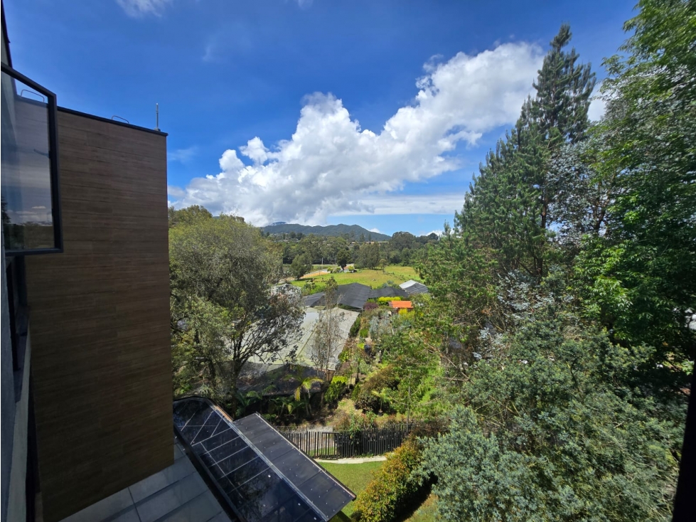 VENTA DUPLEX CON VISTA VERDE EN ALTO DE PALMAS , LICENCIA TURISTICA — foto 4