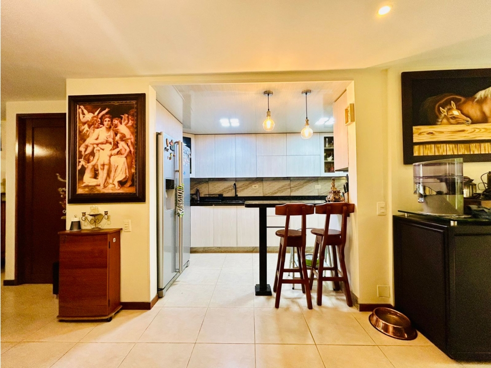 VENTA DE CASA EN UNIDAD CERRADA EN CUMBRES ENVIGADO, ANTIOQUIA — foto 2