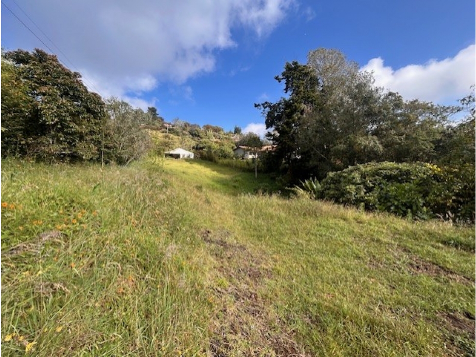 Lote Independiente Alto de Las Palmas 3.015m2