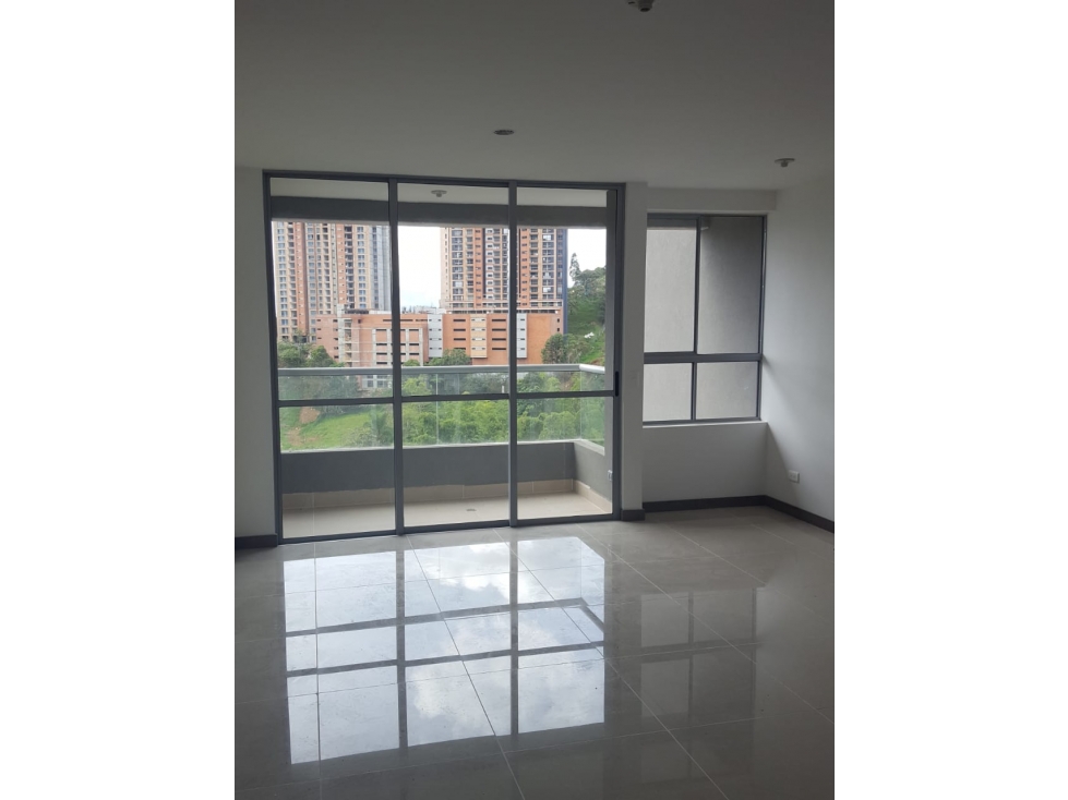 Apartamento en venta de 80 m2 en el sector Chinguí, Envigado