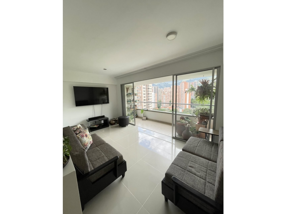 SE VENDE APARTAMENTO EN SABANETA ZONA PLANA.87.4 MTS