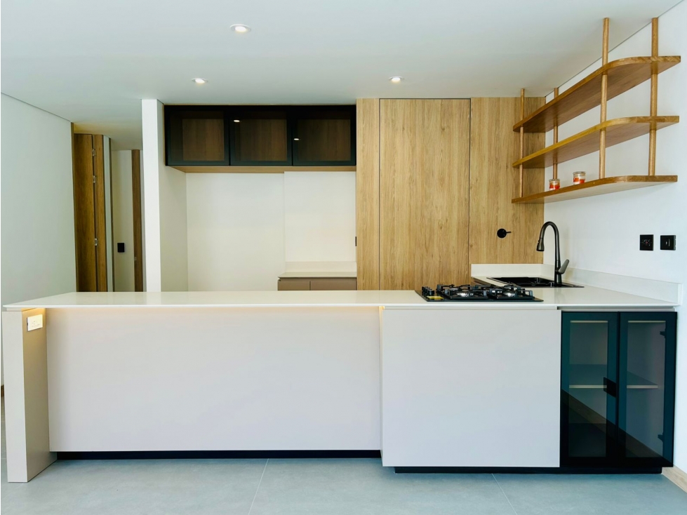 VENTA DE APARTAMENTO EN EDIFICIO LA CASTELLANA - MEDELLÍN — foto 3