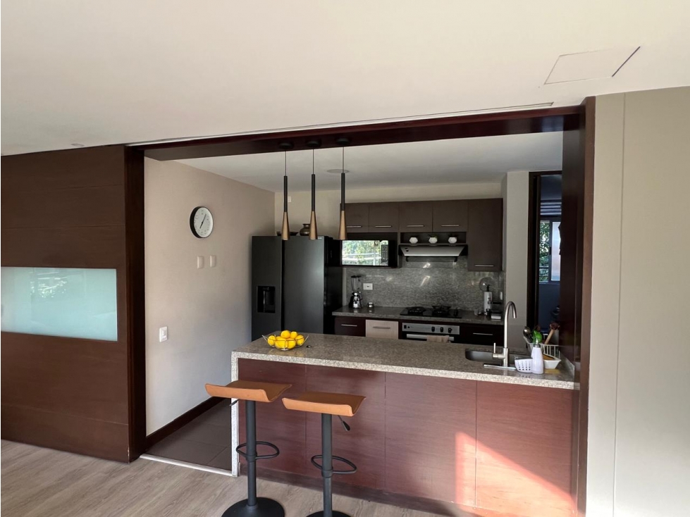 VENTA APARTAMENTO CON COMODIDAD, TRANQUILIDAD, HERMOSAS VISTAS S LUCAS — foto 3