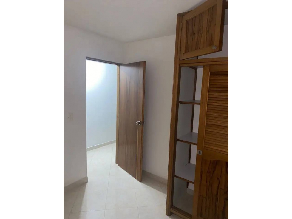 VENTA DE CASA GRANDE EN ITAGÜÍ SECTOR CLÍNICA DE ANTIOQUÍA — foto 4