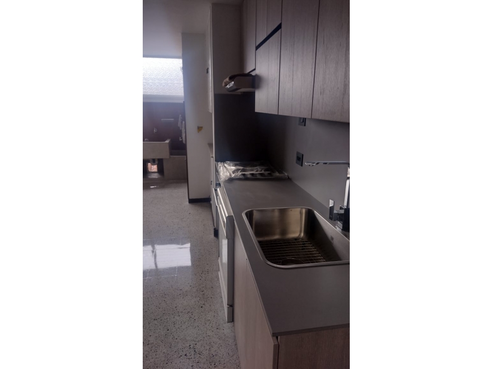 VENTA DE APARTAMENTO EN MEDELLIN SECTOR LAURELES — foto 6