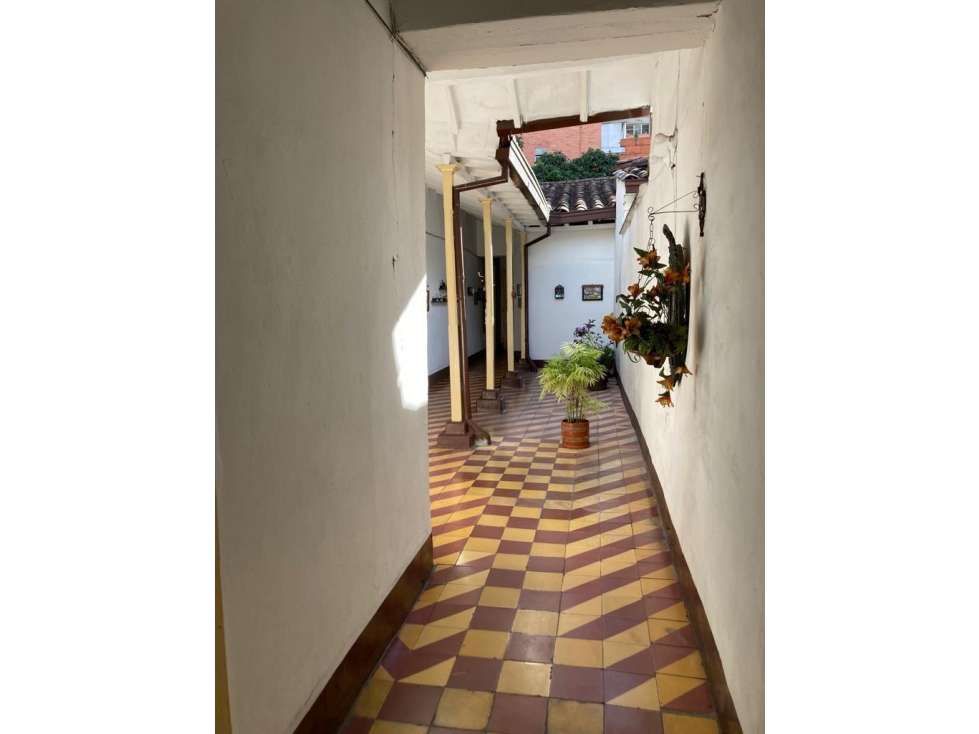 Venta de casa lote grande en Belén