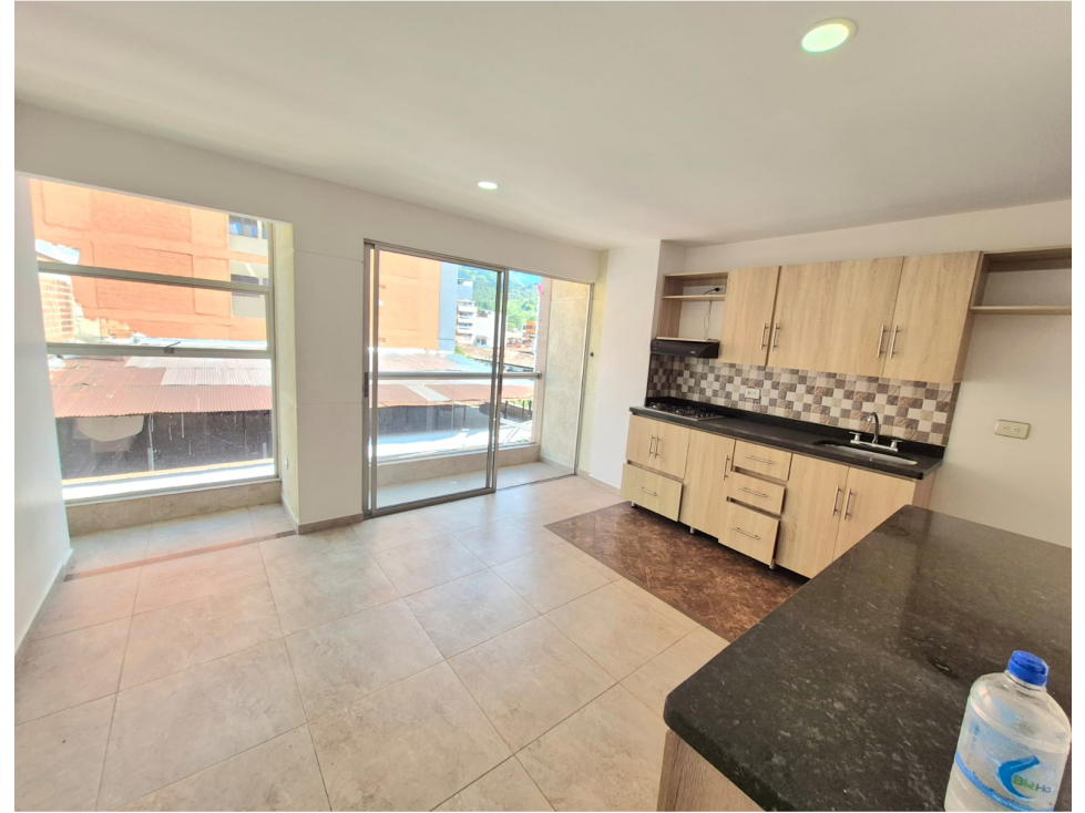 VENDO APARTAMENTOS EN EDIFICIO CALLE 49- CALDAS