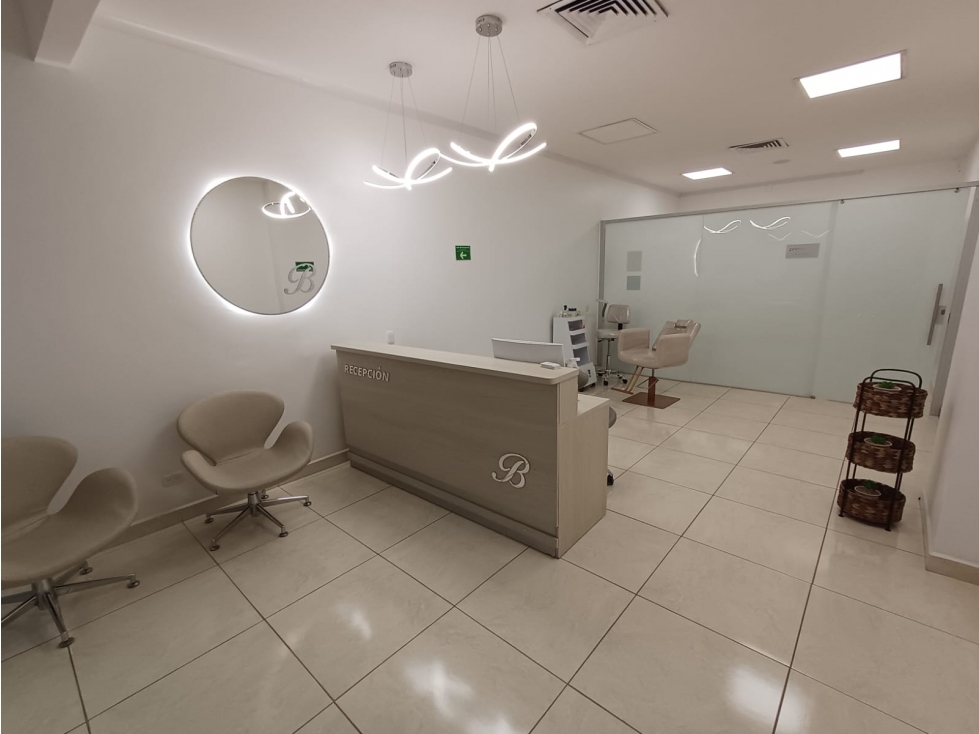 OFICINAS/LOCAL/BODEGA PISO 2 CENTRO DE MEDELLIN. Rentando: $ 6´500´000