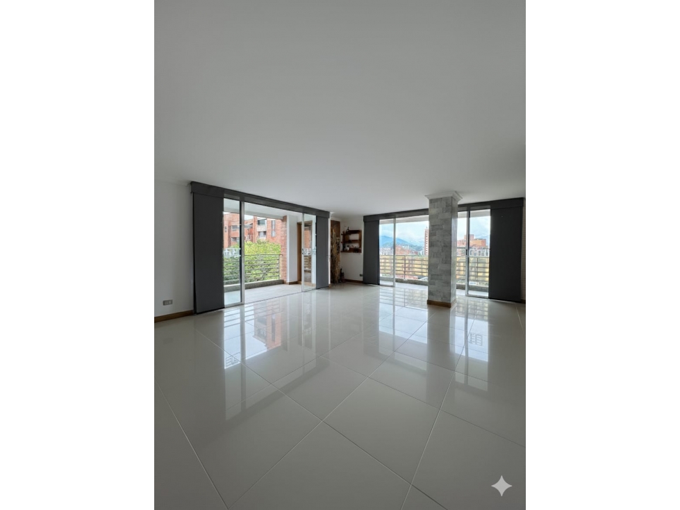 Apartamento en Venta Laureles Corazón x Av. Nutibara / PyA.RV