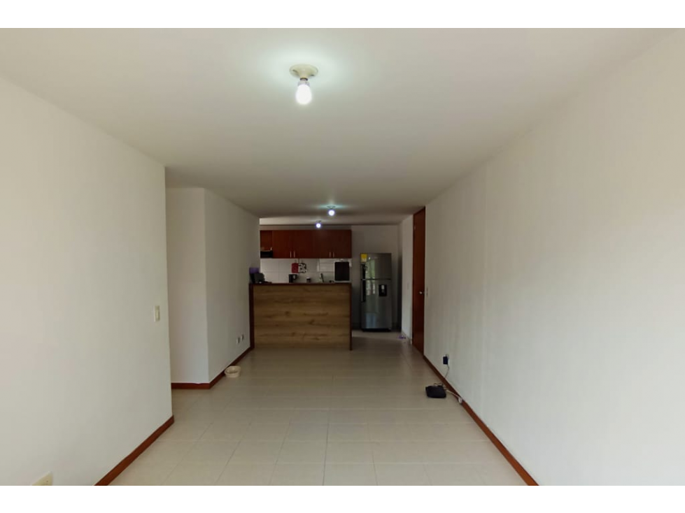 SE VENDE APARTAMENTO EN LOS COLORES — foto 4