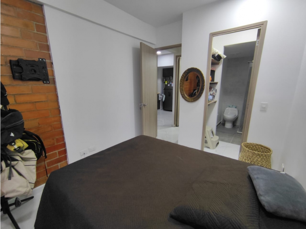 Venta de apartamento en Sabaneta-tres esquinas ZONA PLANA - 2