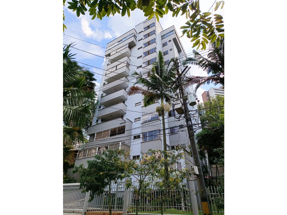 VENTA APARTAMENTO CON PARQUEADERO Y ÚTIL | EL POBLADO CLUB CAMPESTRE