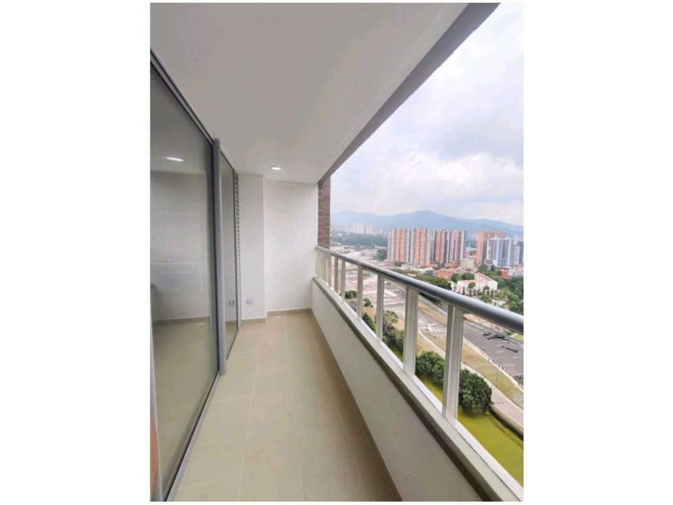 Venta de apartamento en Sabaneta Tres Esquinas — foto 2