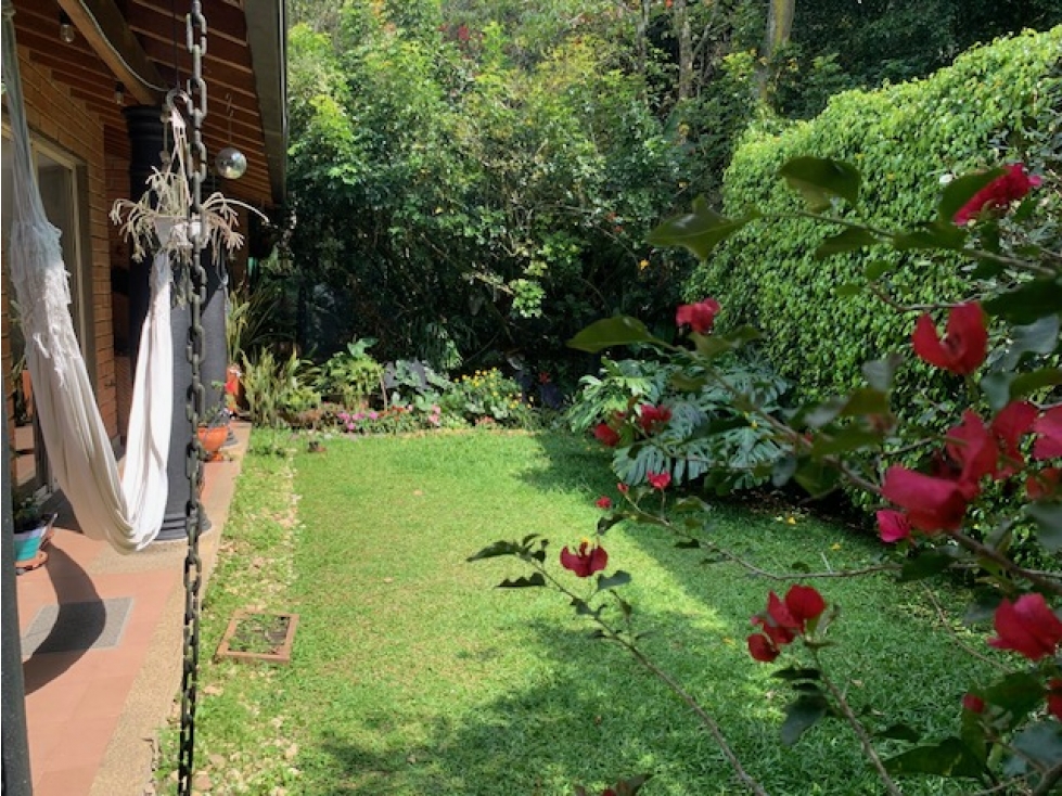Venta casa Medellín El Poblado San Lucas.