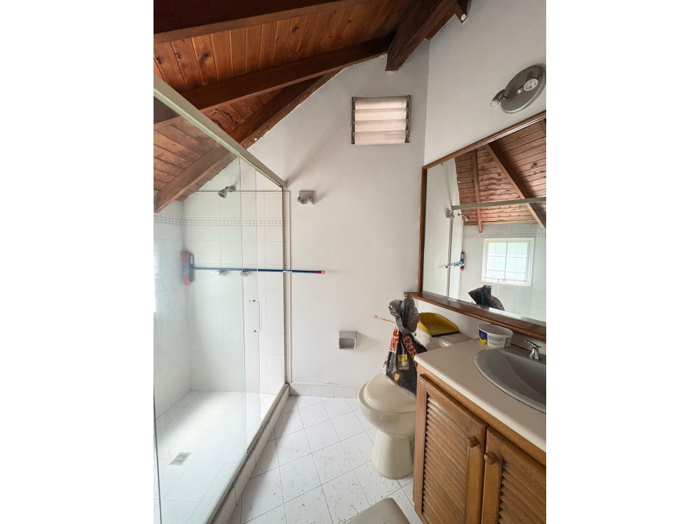 Vendo Casa 3 Niveles en El Poblado Castropol