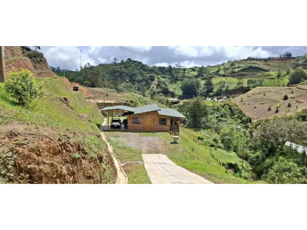 LOTE CON CABAÑA EN SAN VICENTE DE FERRER - ANTIOQUIA