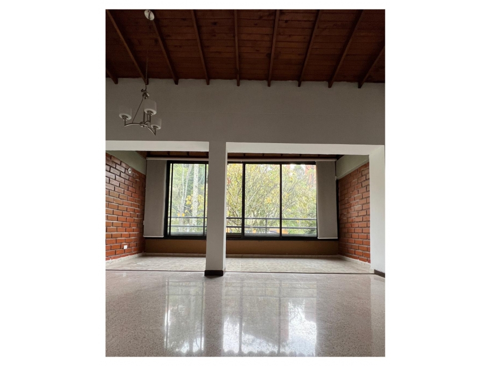 Se vende Apartamento en Envigado Loma del Escobero