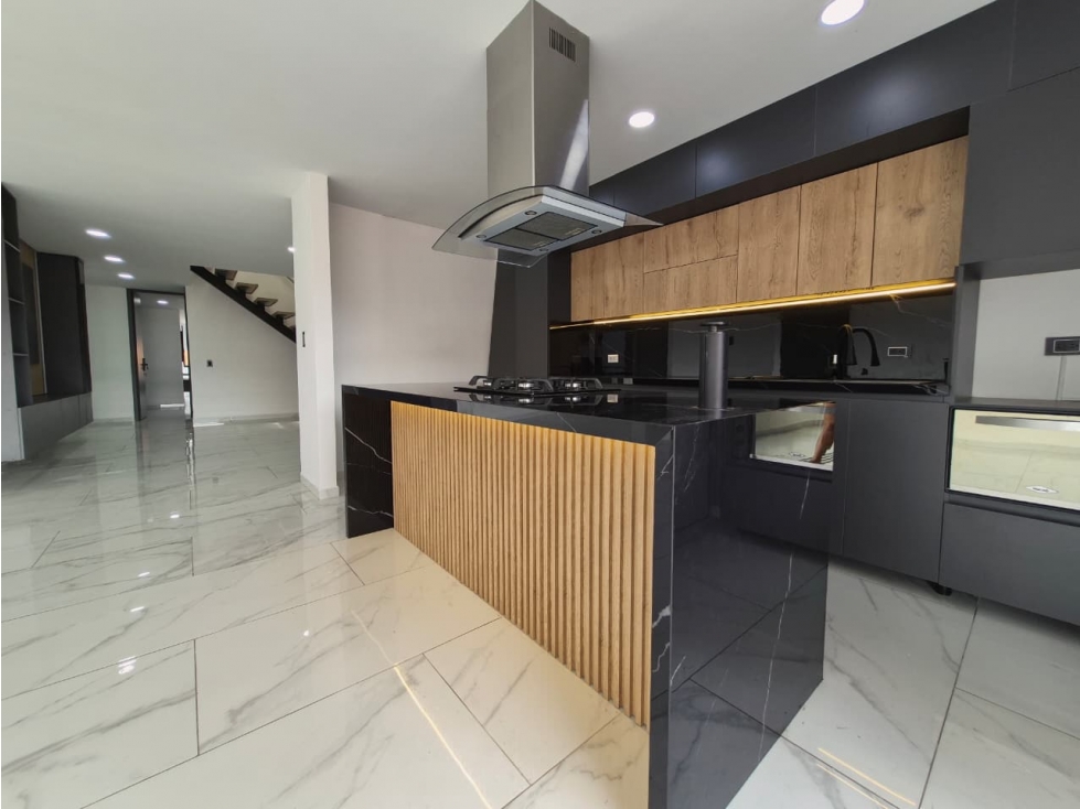 VENTA PENTHOUSE DE LUJO PARA ESTRENAR EN LAURELES